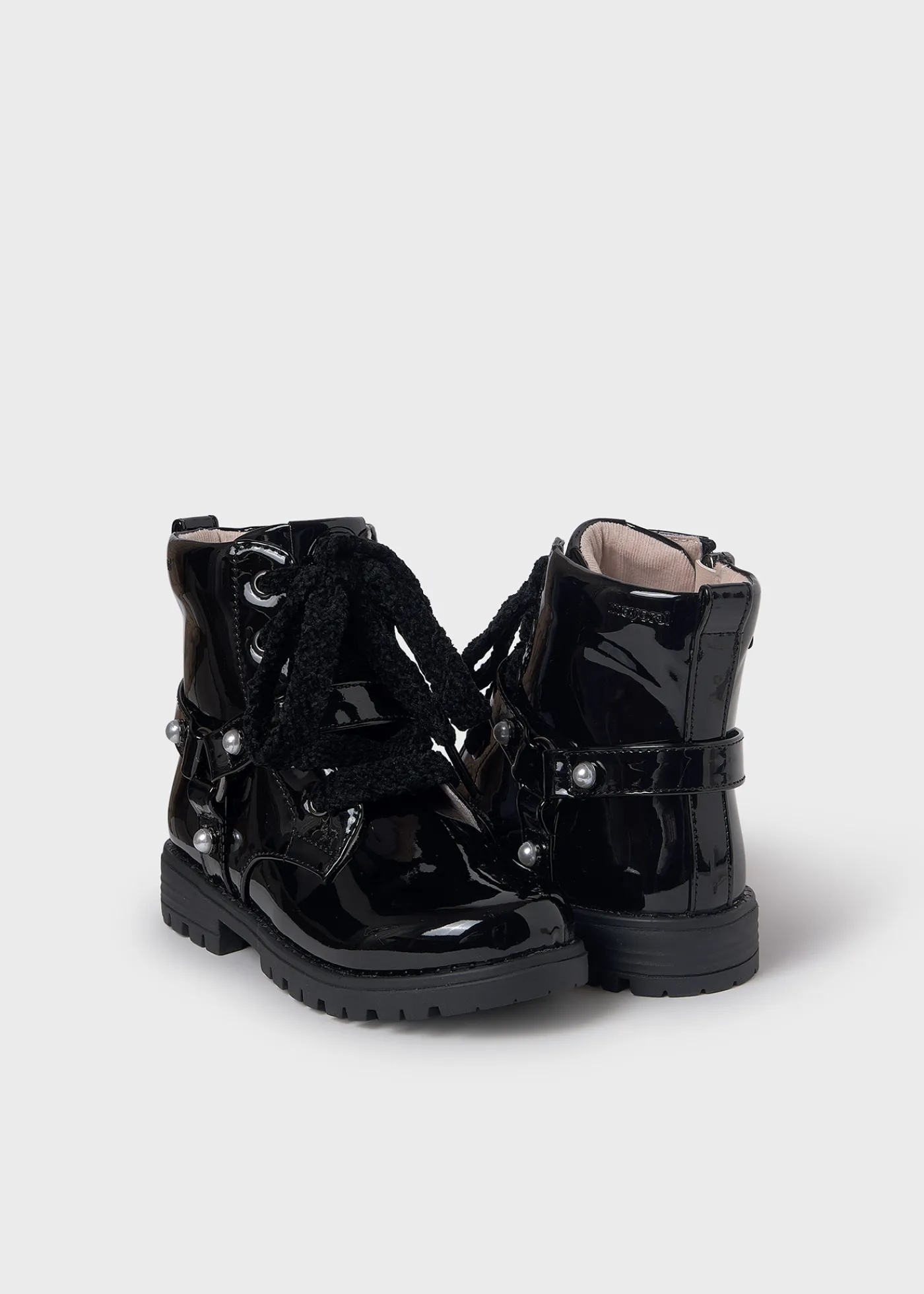 botins_biker_charol_menina_1-4.webp Mayoral Botins biker charol menina