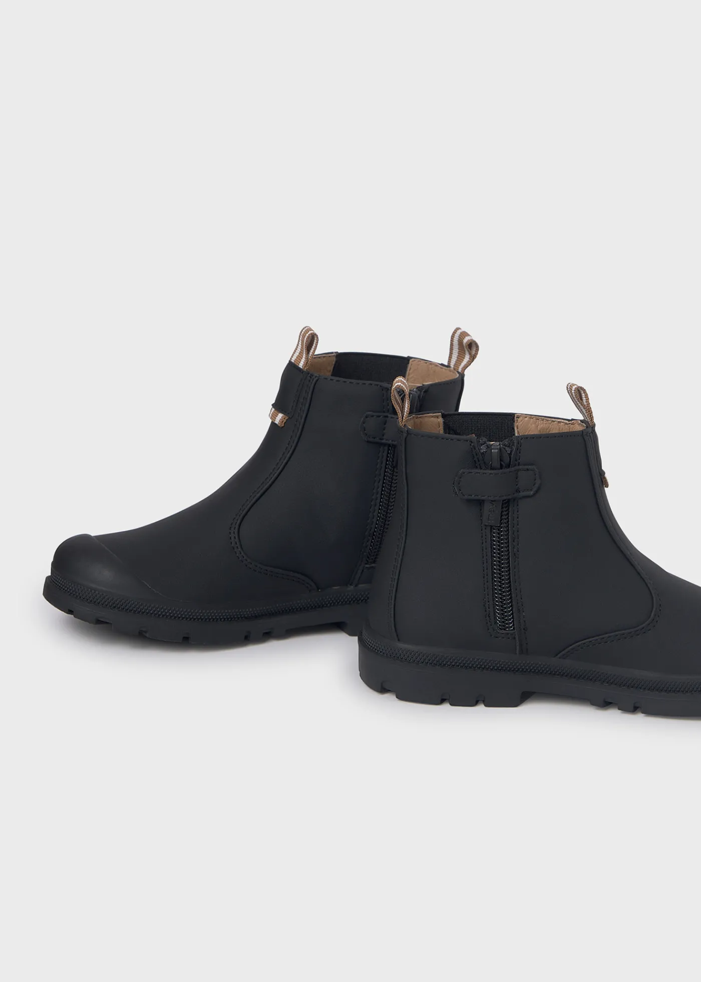 botins_chelsea_menino_1-1.webp Mayoral Botins Chelsea menino