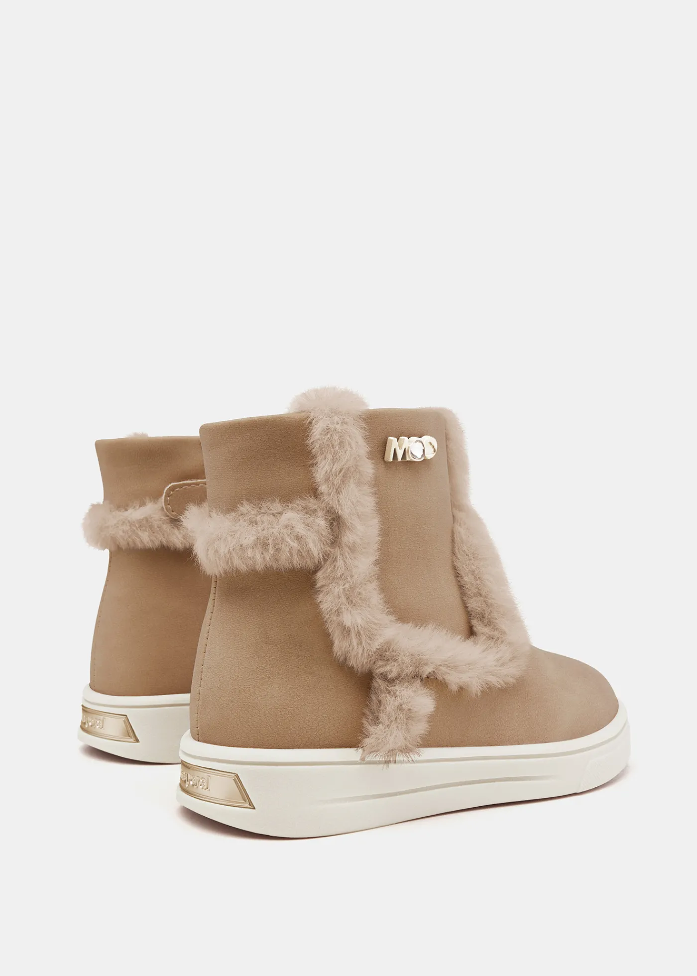 botins_detalhe_pelo_beb_0-1.webp Mayoral Botins detalhe pelo bebé