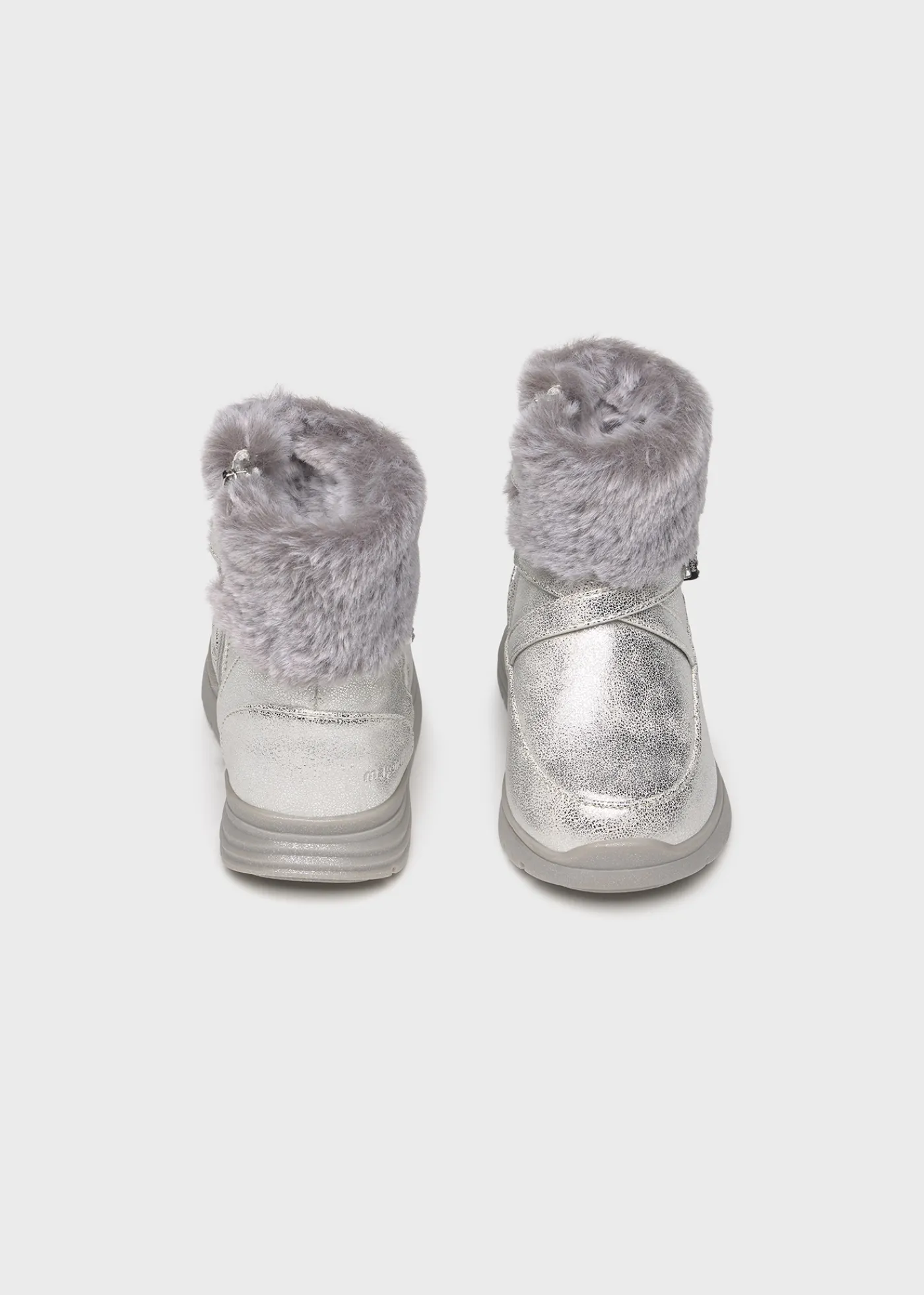 botins_metalizados_pelo_beb_1-1.webp Mayoral Botins metalizados pelo bebé