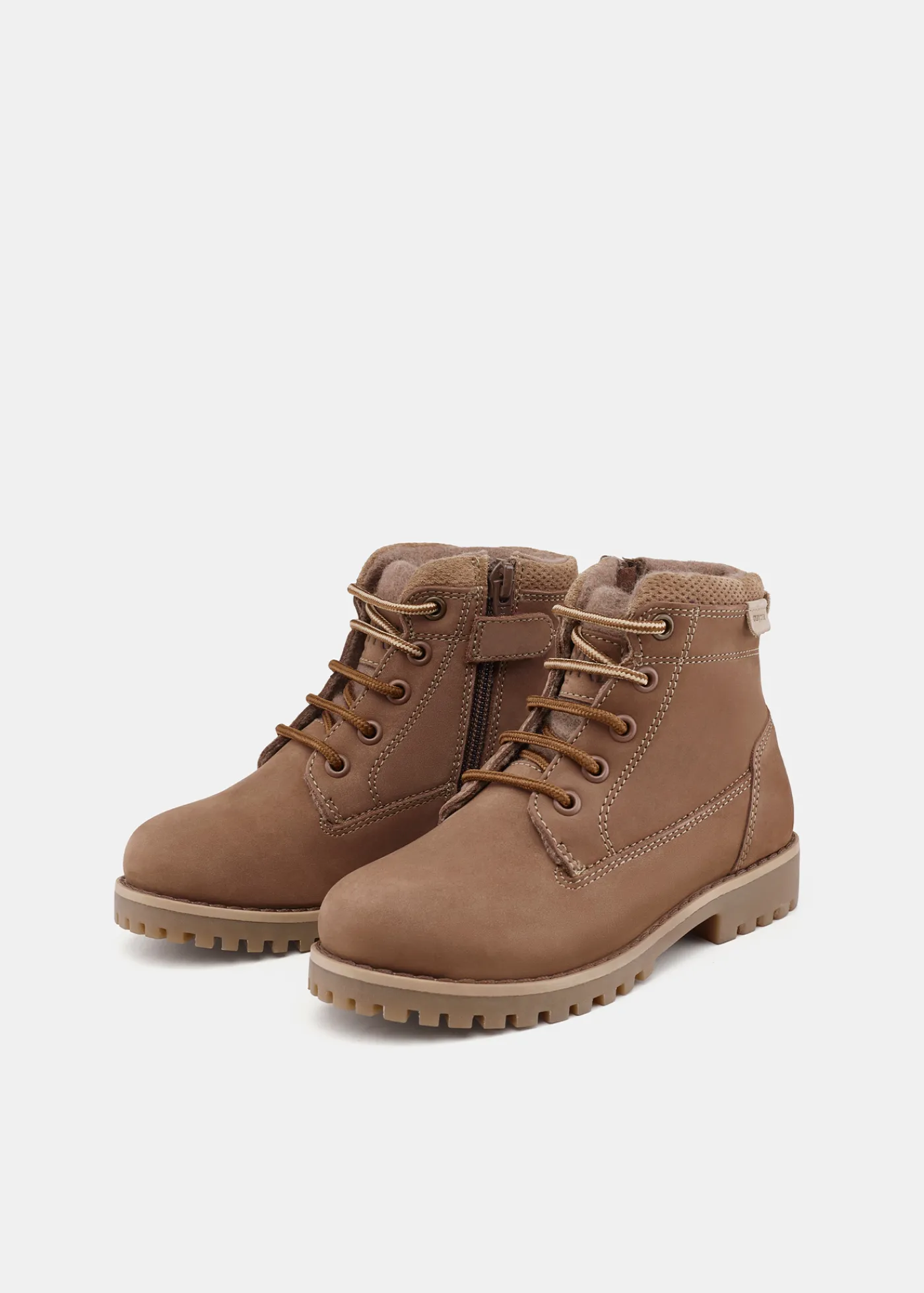 botins_montanha_nobuck_rapaz_0-1.webp Mayoral Botins montanha nobuck rapaz