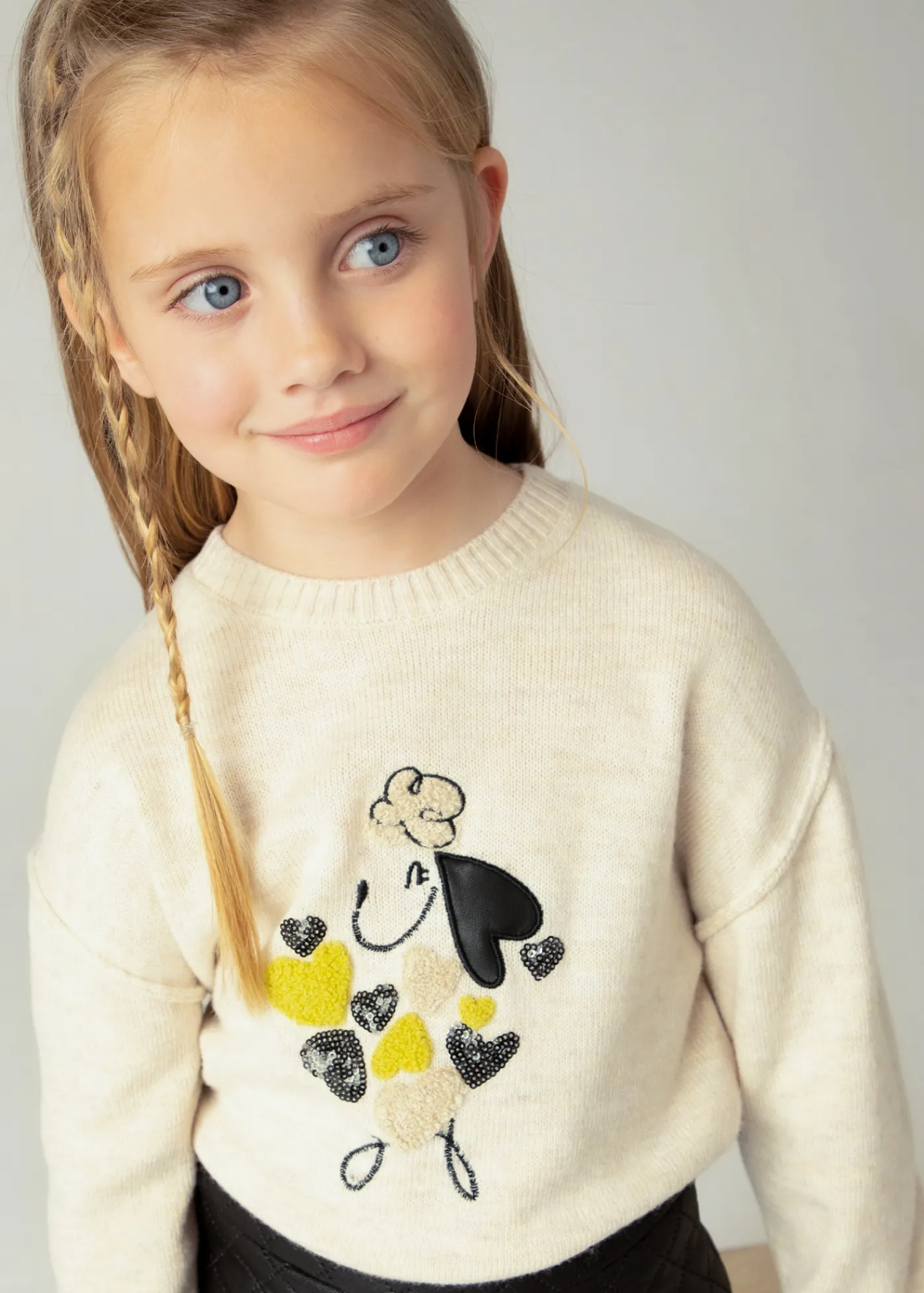 camisola_bordada_menina_1.webp Mayoral Camisola bordada menina