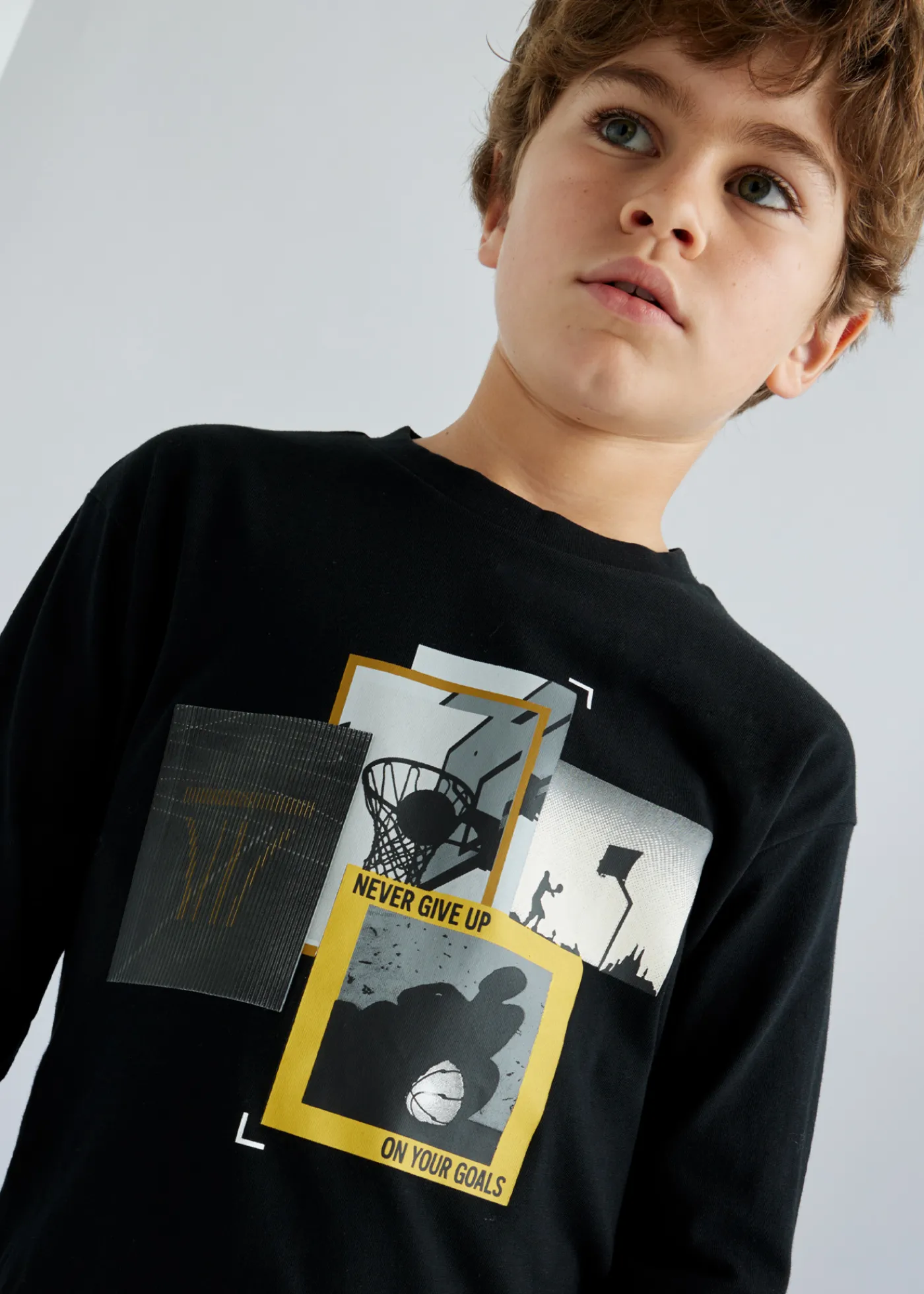 camisola_estampado_lenticular_rapaz_1-4.webp Mayoral Camisola estampado lenticular rapaz