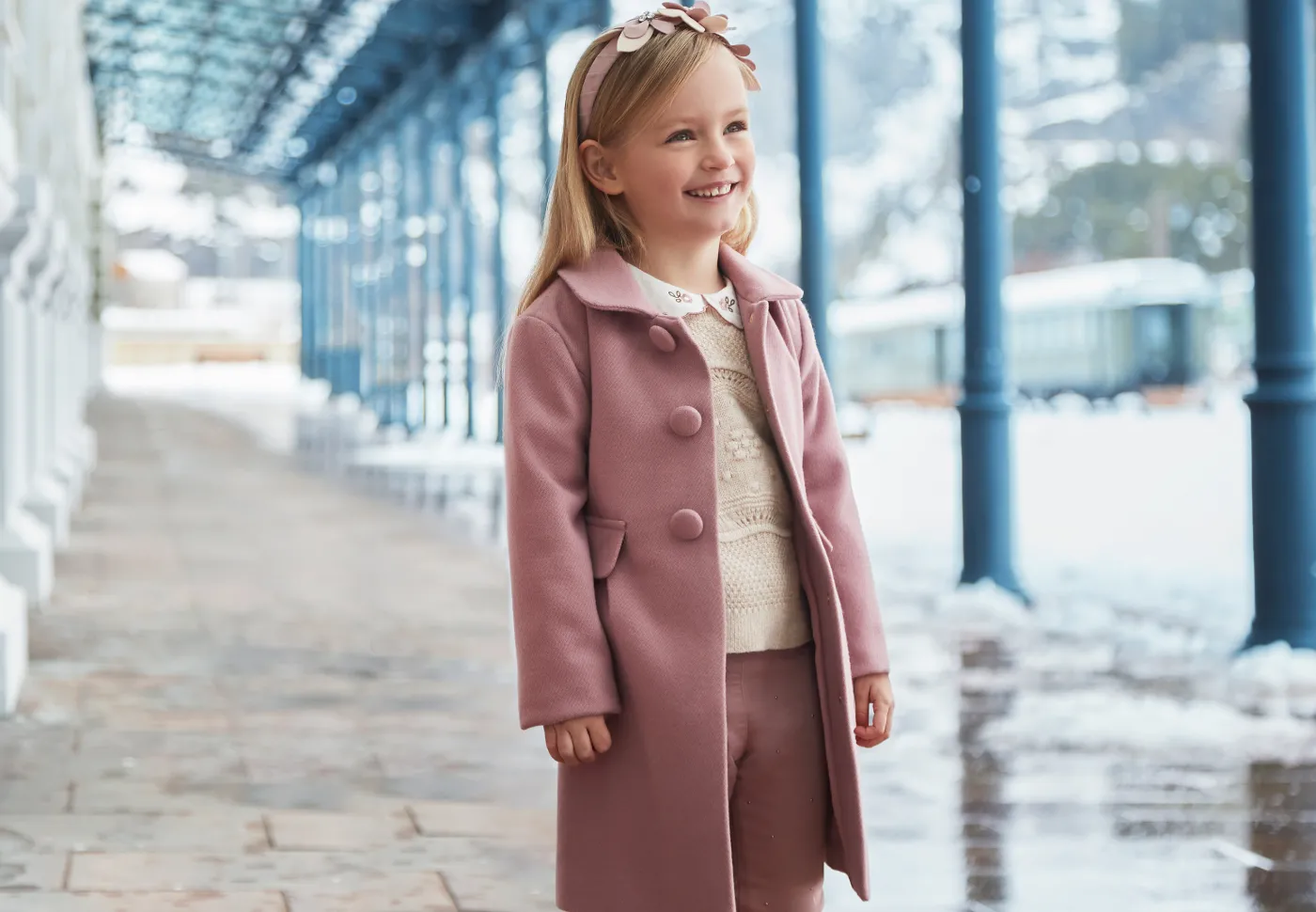 casaco_elegante_menina_0-2.webp Mayoral Casaco elegante menina