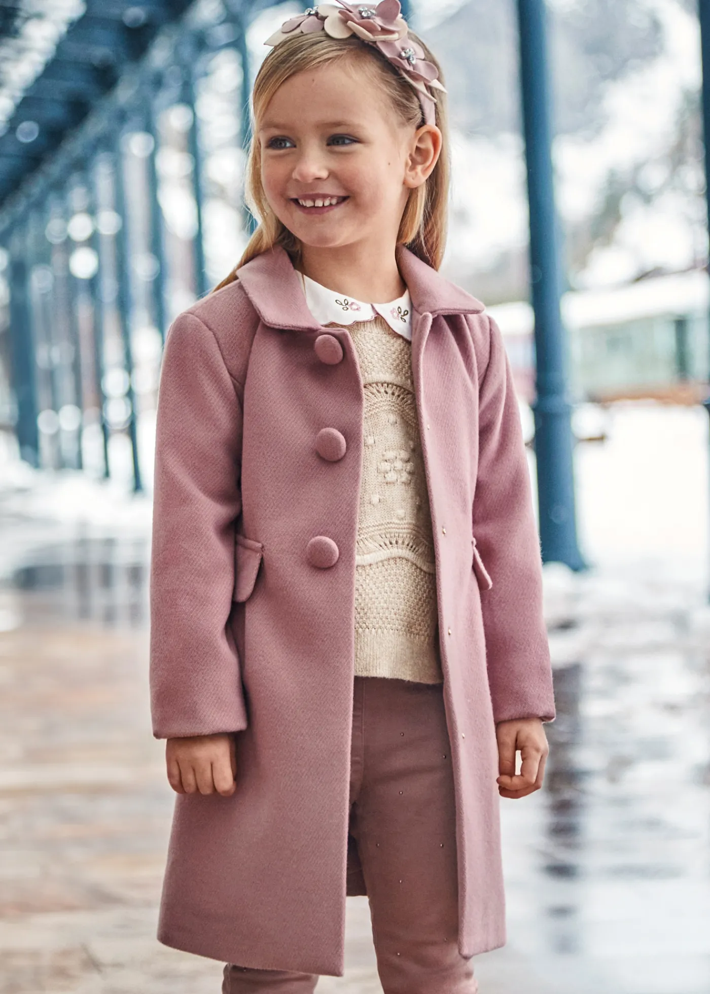 casaco_elegante_menina_1-2.webp Mayoral Casaco elegante menina