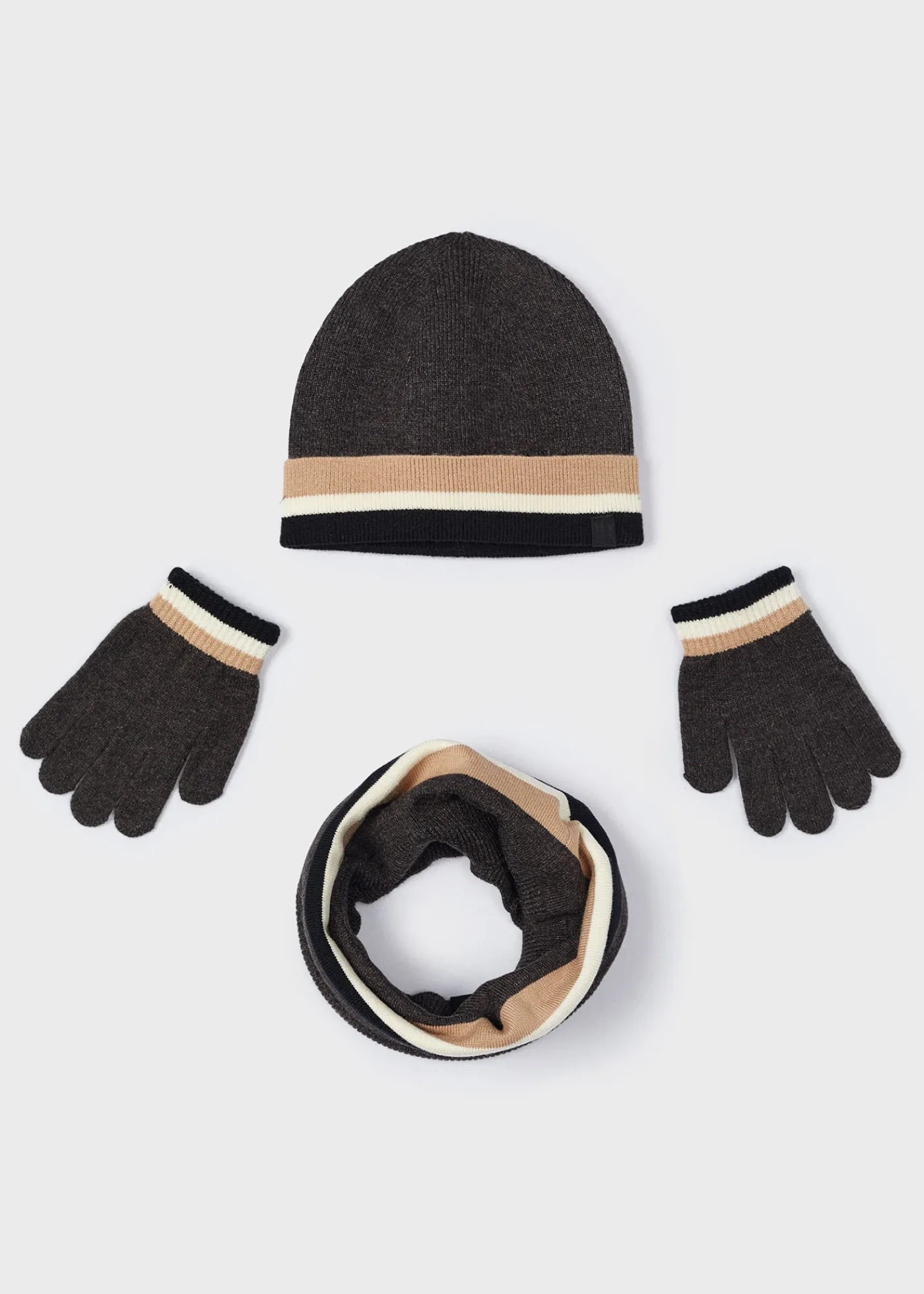 conjunto__peas_gorro_menino_0-1.webp Mayoral Conjunto 3 peças gorro menino