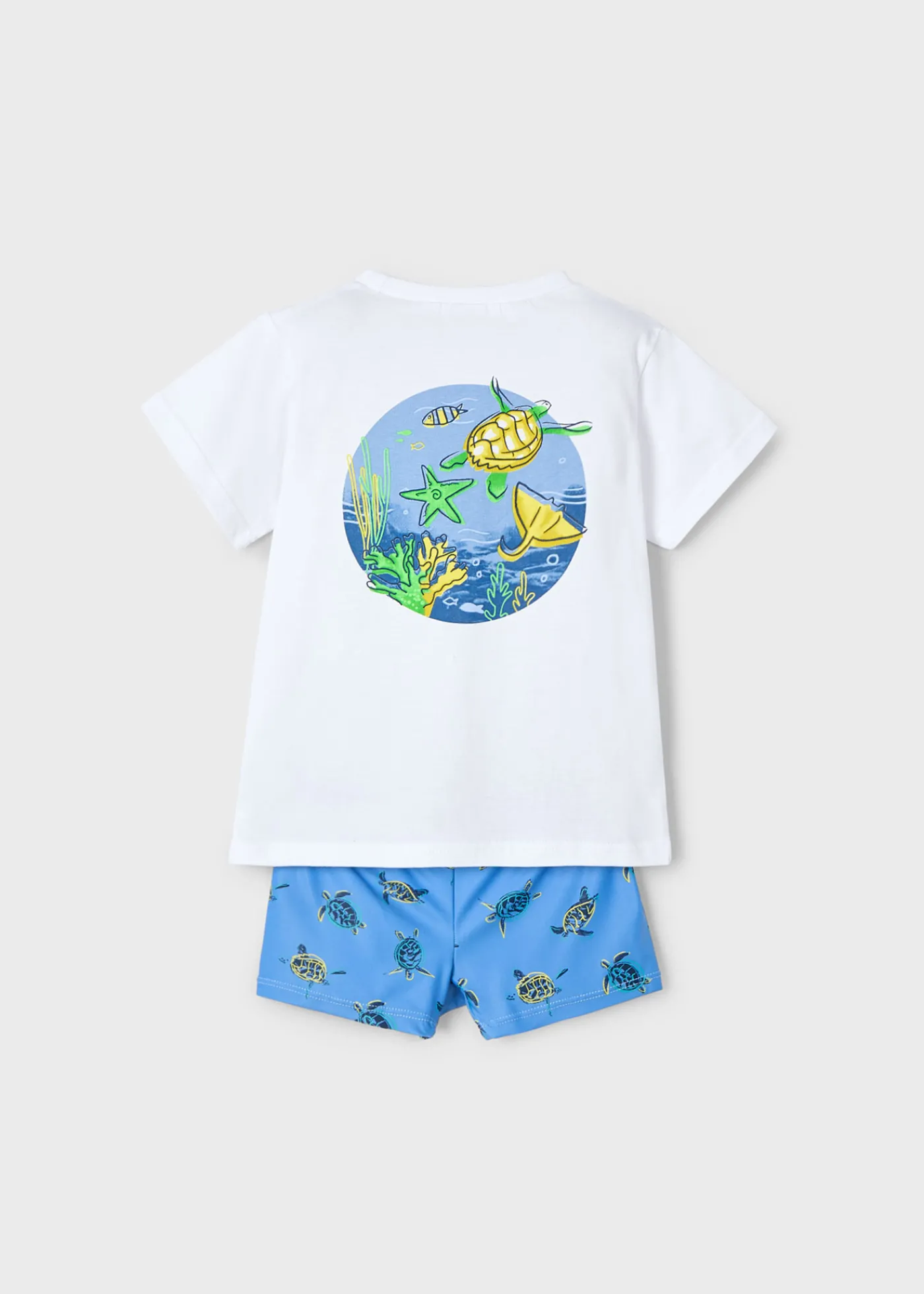 conjunto_de_banho_e_tshirt_proteo_solar_menino_1.webp Mayoral Conjunto de banho e t-shirt proteção solar menino