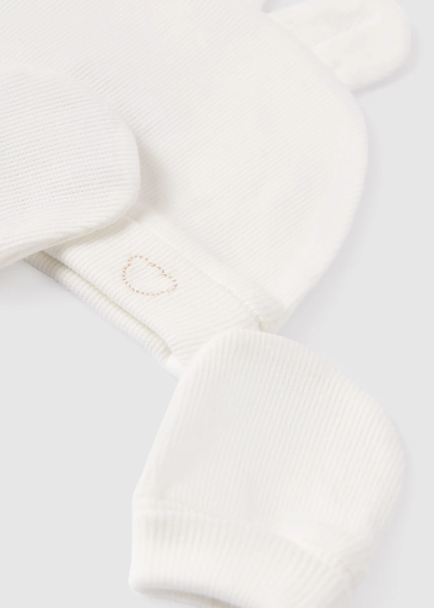 conjunto_gorro_e_luvas_better_cotton_beb_2-1.webp Mayoral Conjunto gorro e luvas Better Cotton bebé