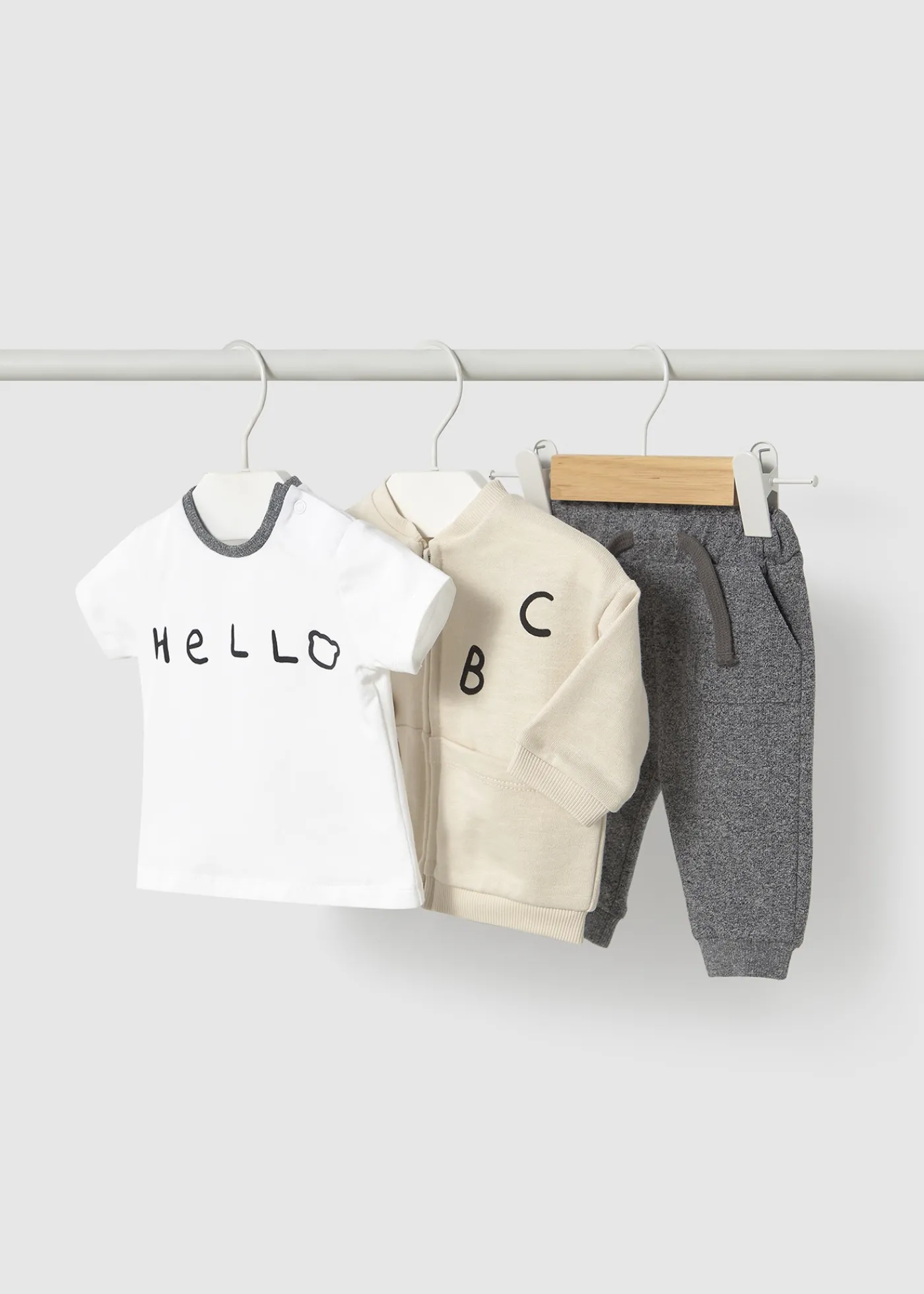 fato_treino_com_tshirt_animal_recm_nascido_0.webp Mayoral Fato treino com t-shirt animal recém nascido
