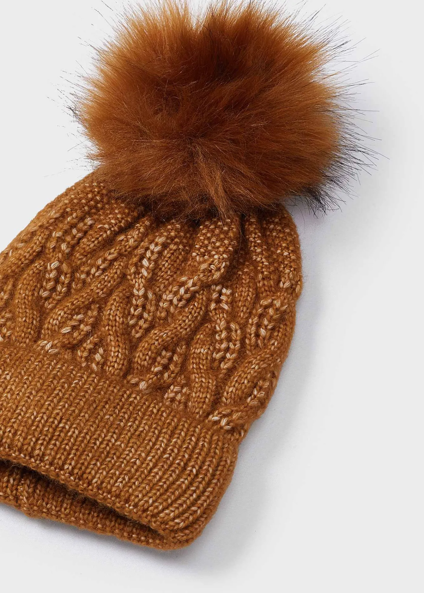 gorro_pompn_menina_2-4.webp Mayoral Gorro pompón menina