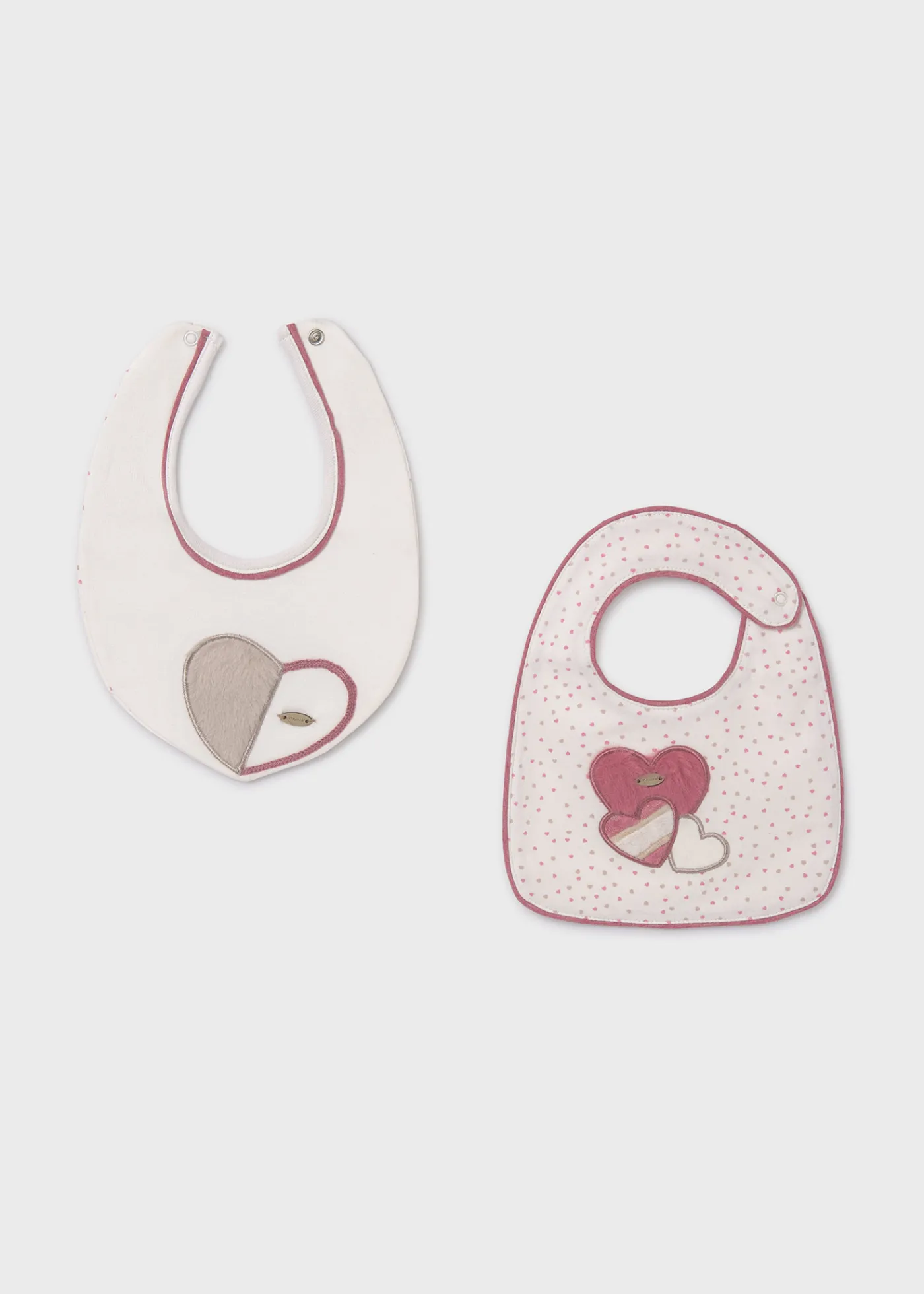 pack__babetes_impermeveis_beb_0-1.webp Mayoral Pack 2 babetes impermeáveis bebé